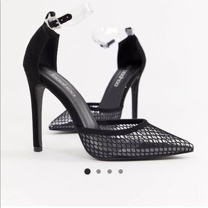 NWOT Never worn Mesh heels